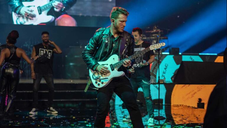 Shades of Blue Lead Guitarist Aidan