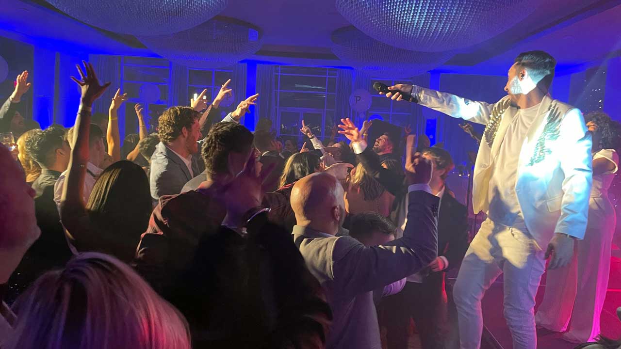 Shades of Blue Wedding Band Making Weddings Memorable